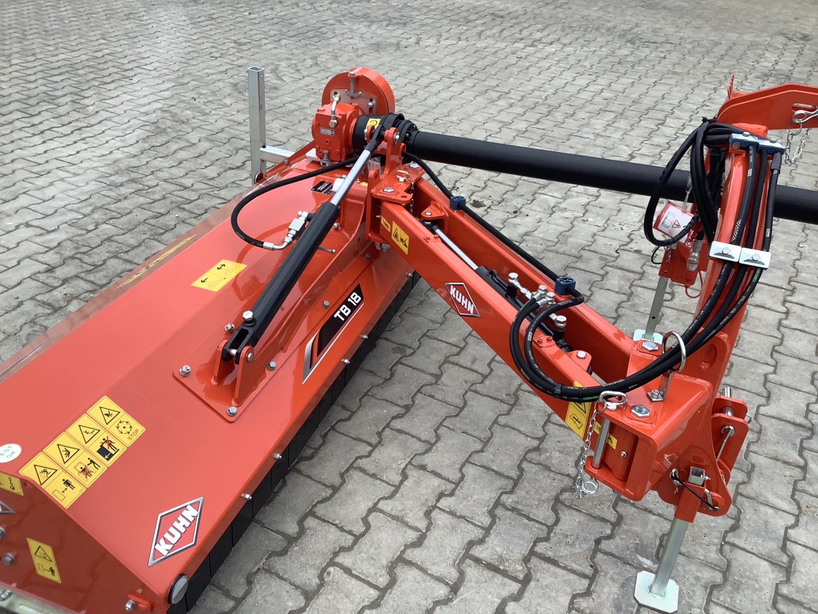 Mulchgerät & Häckselgerät van het type Kuhn TB 18, Neumaschine in Blaufelden-Wiesenbach (Foto 7)