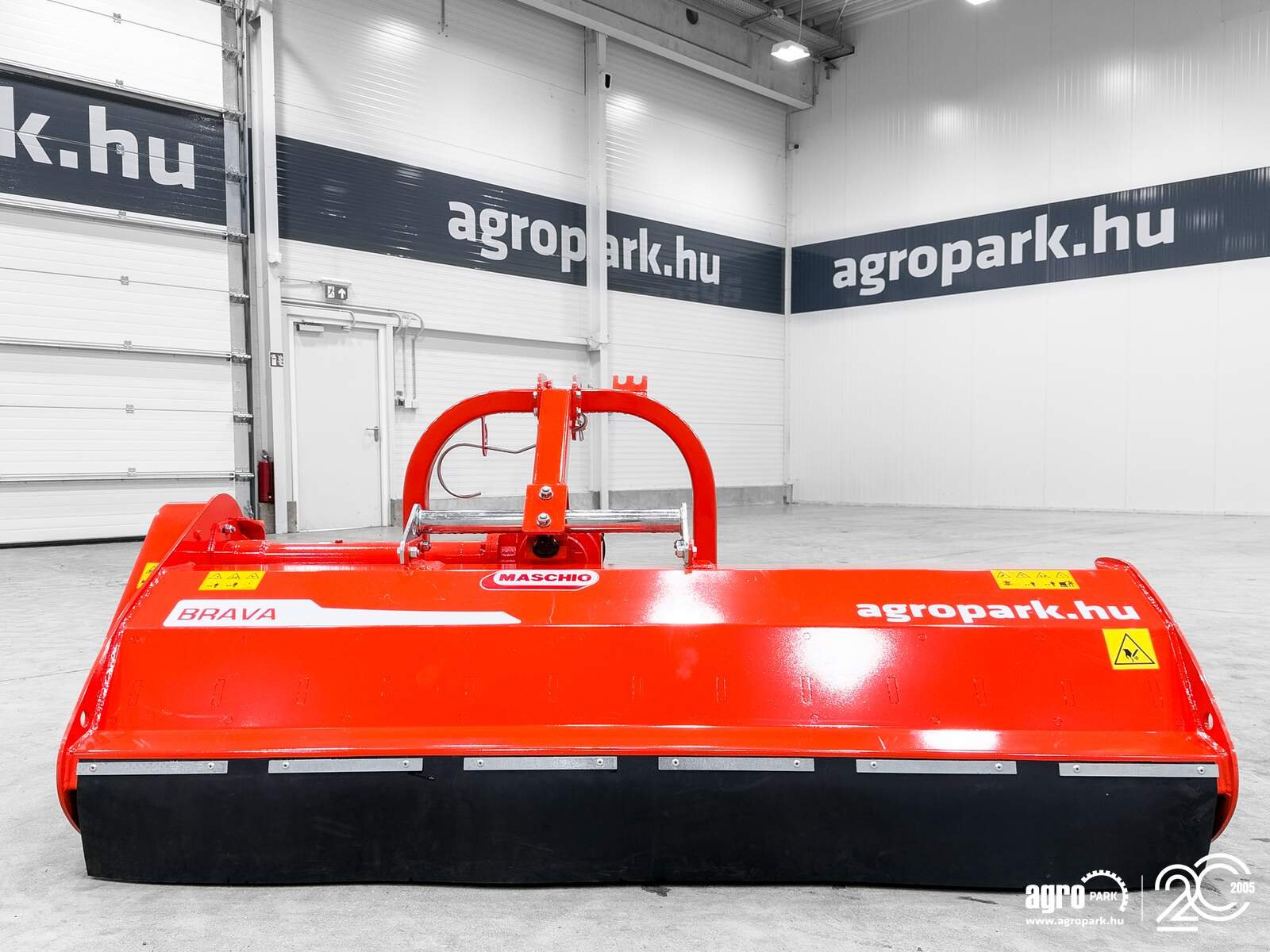 Mulchgerät & Häckselgerät typu Maschio Brava 200S 1.95 m working width flail mower, 22 hammers, pair of skids, and mud scraper, Gebrauchtmaschine w Csengele (Zdjęcie 9)