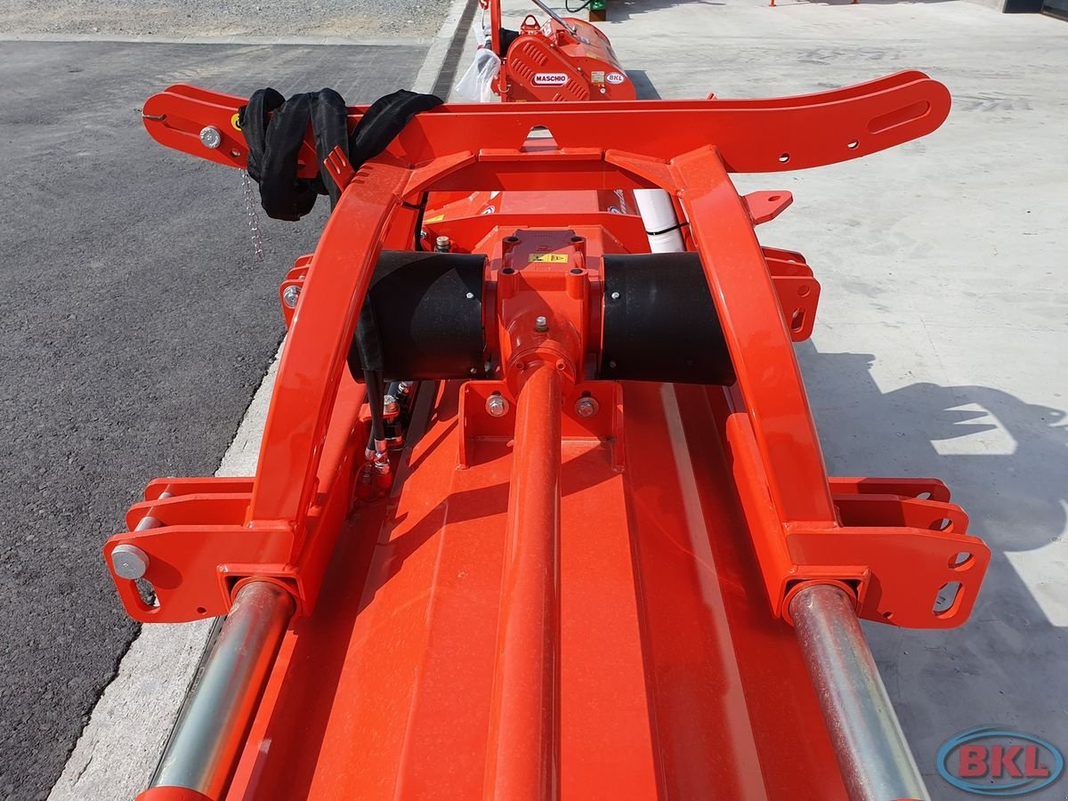 Mulchgerät & Häckselgerät des Typs Maschio Bufalo 280, Neumaschine in Rovisce (Bild 8)