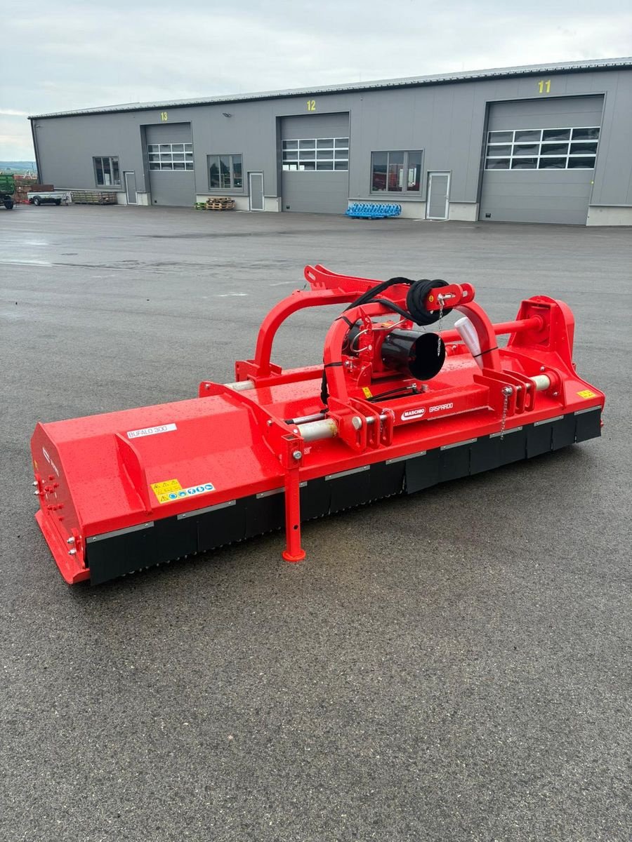 Mulchgerät & Häckselgerät des Typs Maschio Bufalo 300, Neumaschine in Grund (Bild 1)