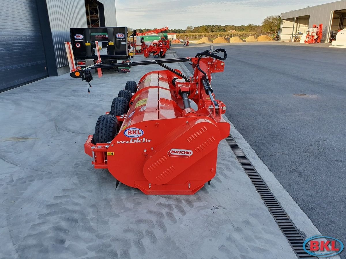 Mulchgerät & Häckselgerät des Typs Maschio Gemella 470, Neumaschine in Rovisce (Bild 10)
