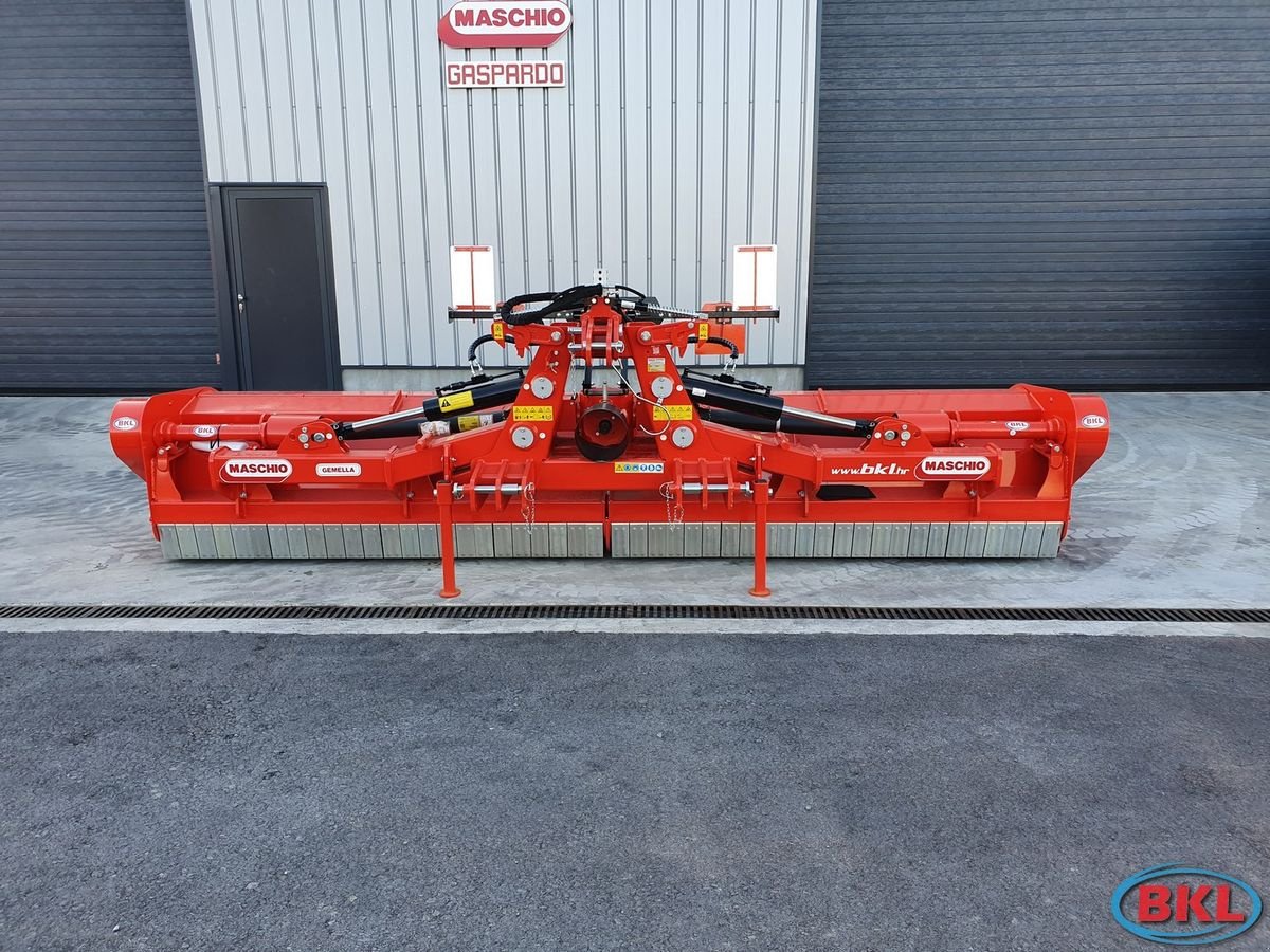 Mulchgerät & Häckselgerät des Typs Maschio Gemella 470, Neumaschine in Rovisce (Bild 5)