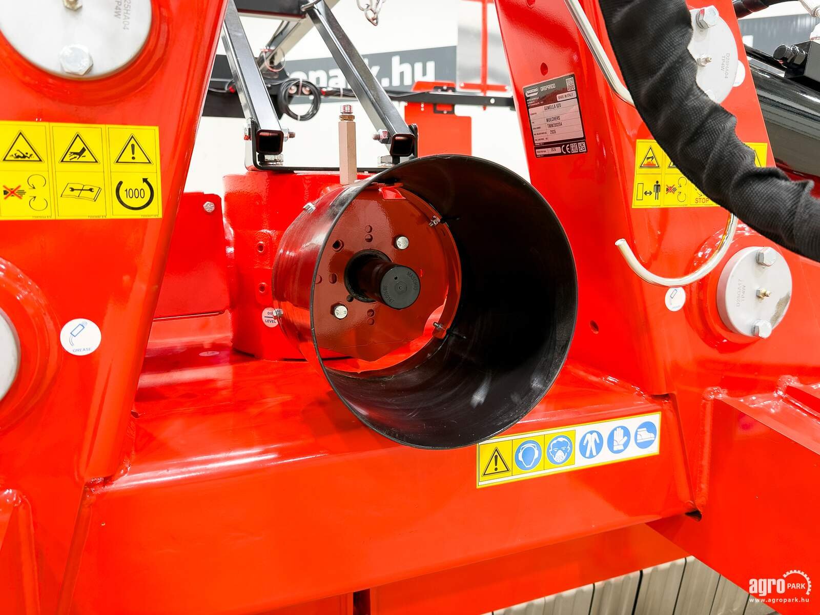 Mulchgerät & Häckselgerät van het type Maschio Gemella 620, Gebrauchtmaschine in Csengele (Foto 15)
