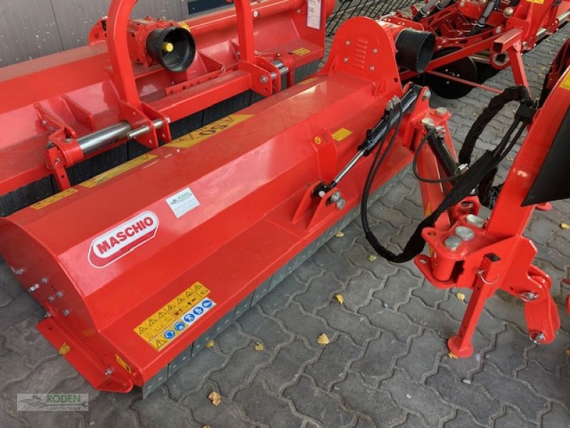 Mulchgerät & Häckselgerät des Typs Maschio Giraffa M 180 SE, Neumaschine in Lensahn (Bild 2)