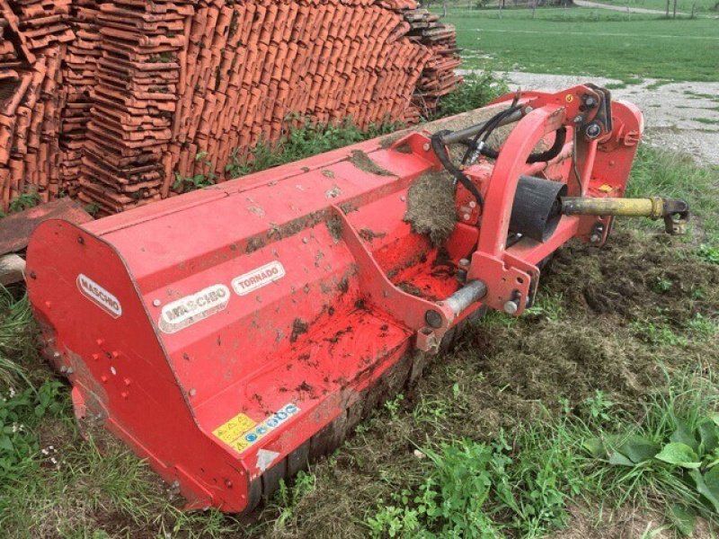 Mulchgerät & Häckselgerät des Typs Maschio TORNADO 310, Gebrauchtmaschine in Hauteroche (Bild 2)