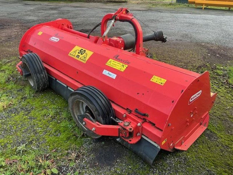 Mulchgerät & Häckselgerät типа Maschio TORNADO310, Gebrauchtmaschine в les hayons (Фотография 1)