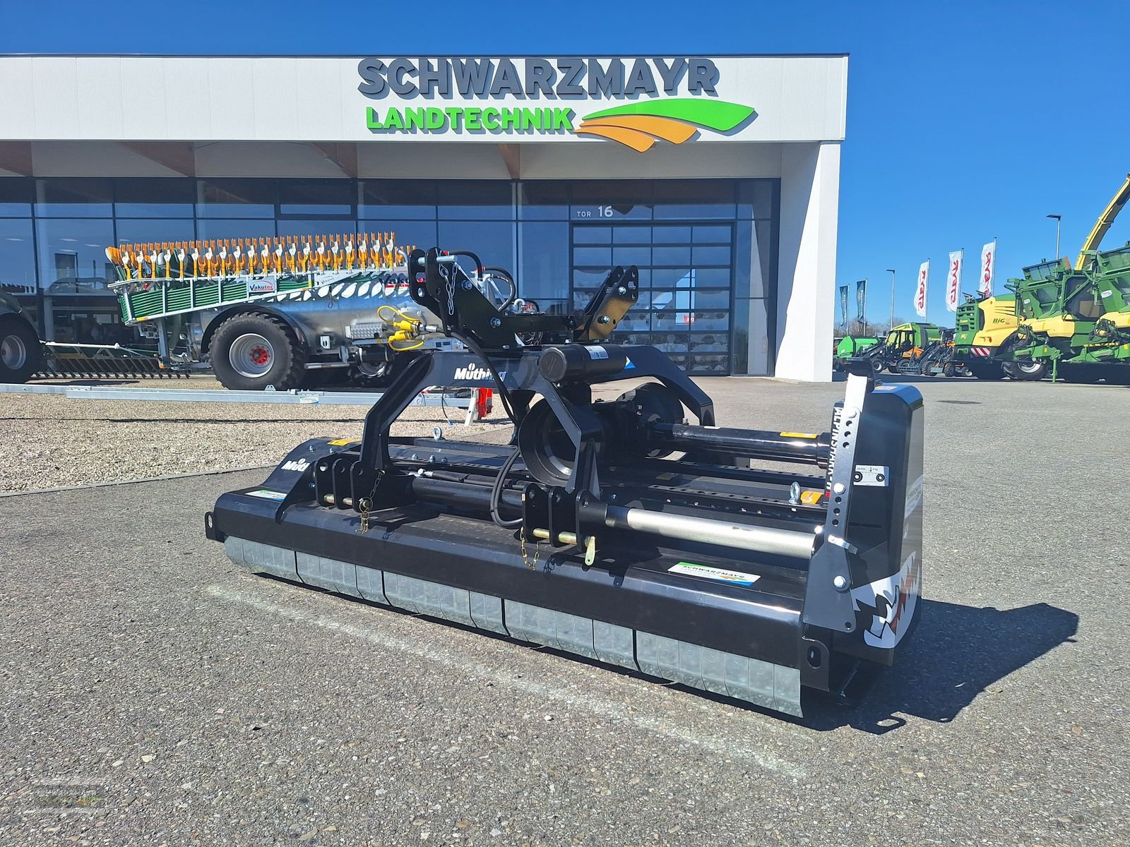 Mulchgerät & Häckselgerät del tipo Müthing MU-ALPIN 220 SHARK, Neumaschine In Gampern (Immagine 1)