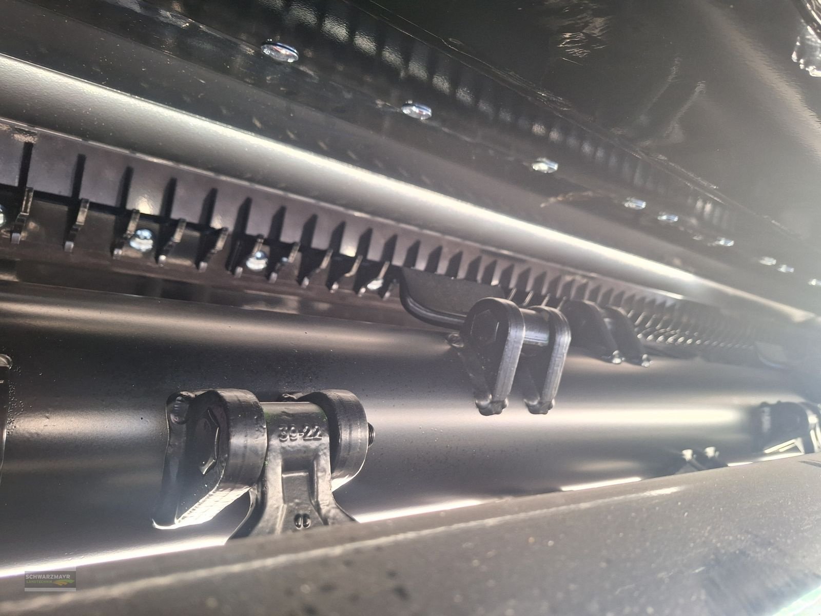 Mulchgerät & Häckselgerät del tipo Müthing MU-ALPIN 220 SHARK, Neumaschine In Gampern (Immagine 12)