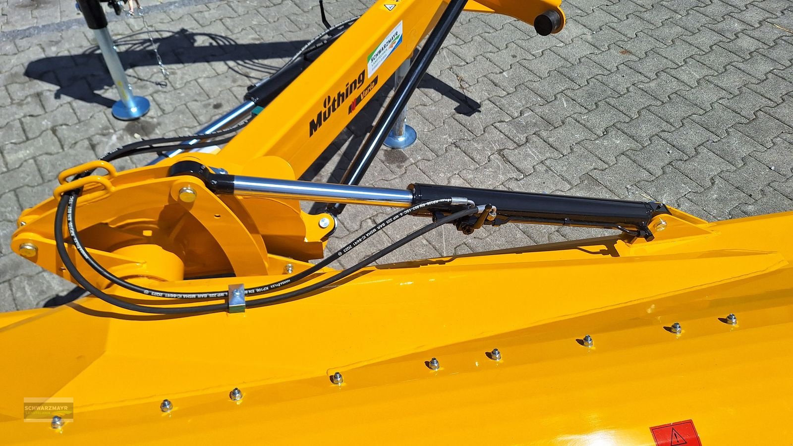 Mulchgerät & Häckselgerät des Typs Müthing MU-LS 250 VARIO, Neumaschine in Aurolzmünster (Bild 12)