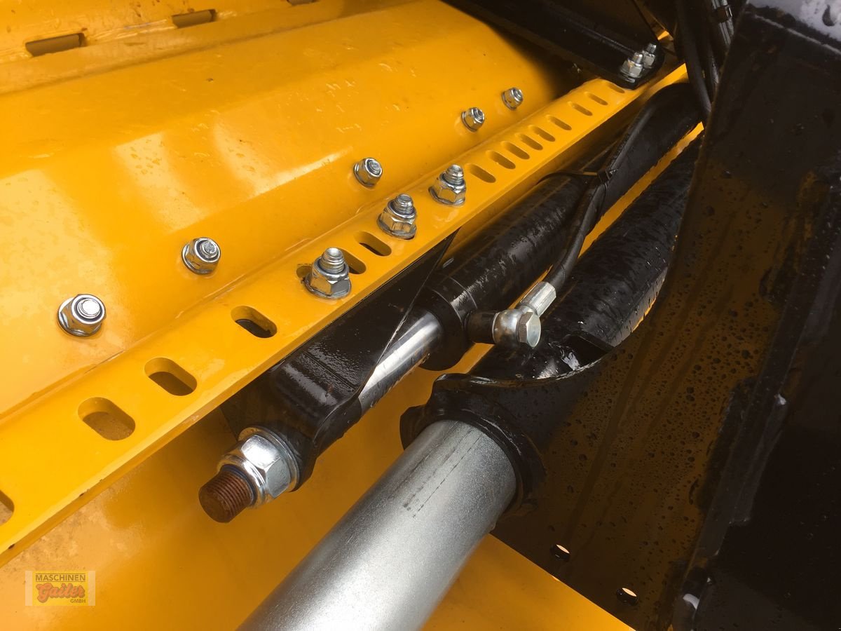 Mulchgerät & Häckselgerät des Typs Müthing MUH-Vario 220, Neumaschine in Kötschach (Bild 5)