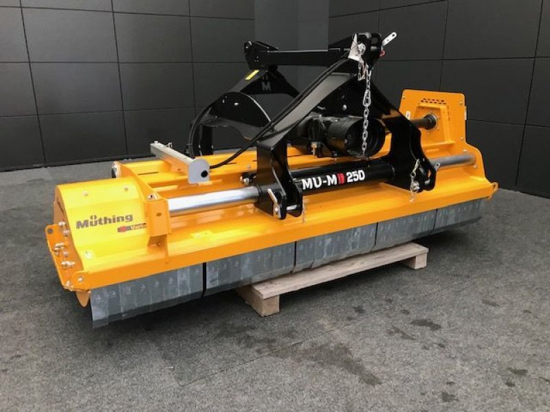 Mulchgerät & Häckselgerät Türe ait Müthing Mulcher MU-M250 Vario Front- und Heck, Neumaschine içinde Tamsweg (resim 2)