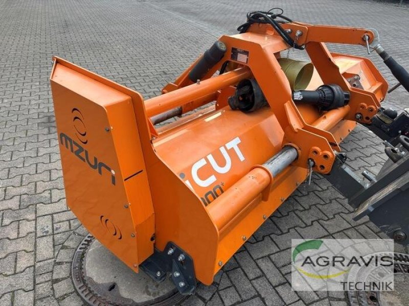 Mulchgerät & Häckselgerät типа Mzuri ICUT 300+, Gebrauchtmaschine в Salzkotten (Фотография 2)
