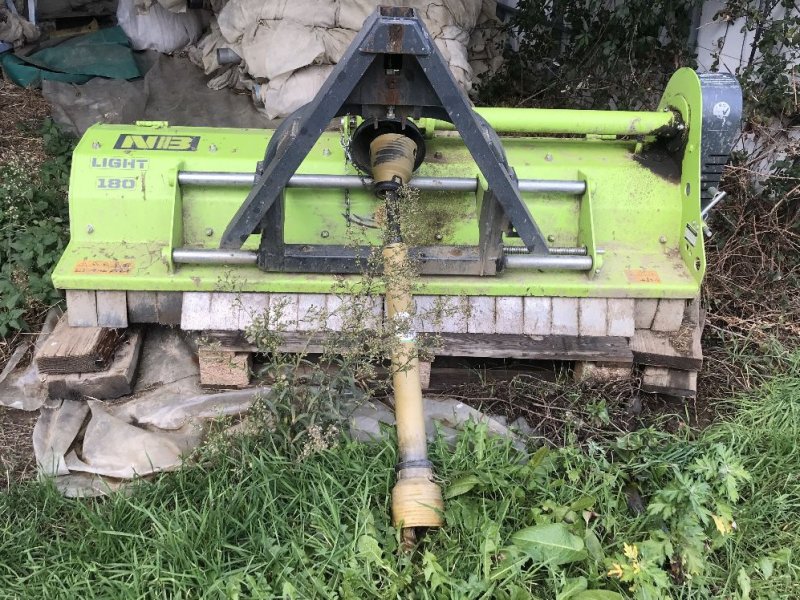 Mulchgerät & Häckselgerät typu Niubo LIGHT180, Gebrauchtmaschine v ST MARTIN EN HAUT (Obrázek 1)