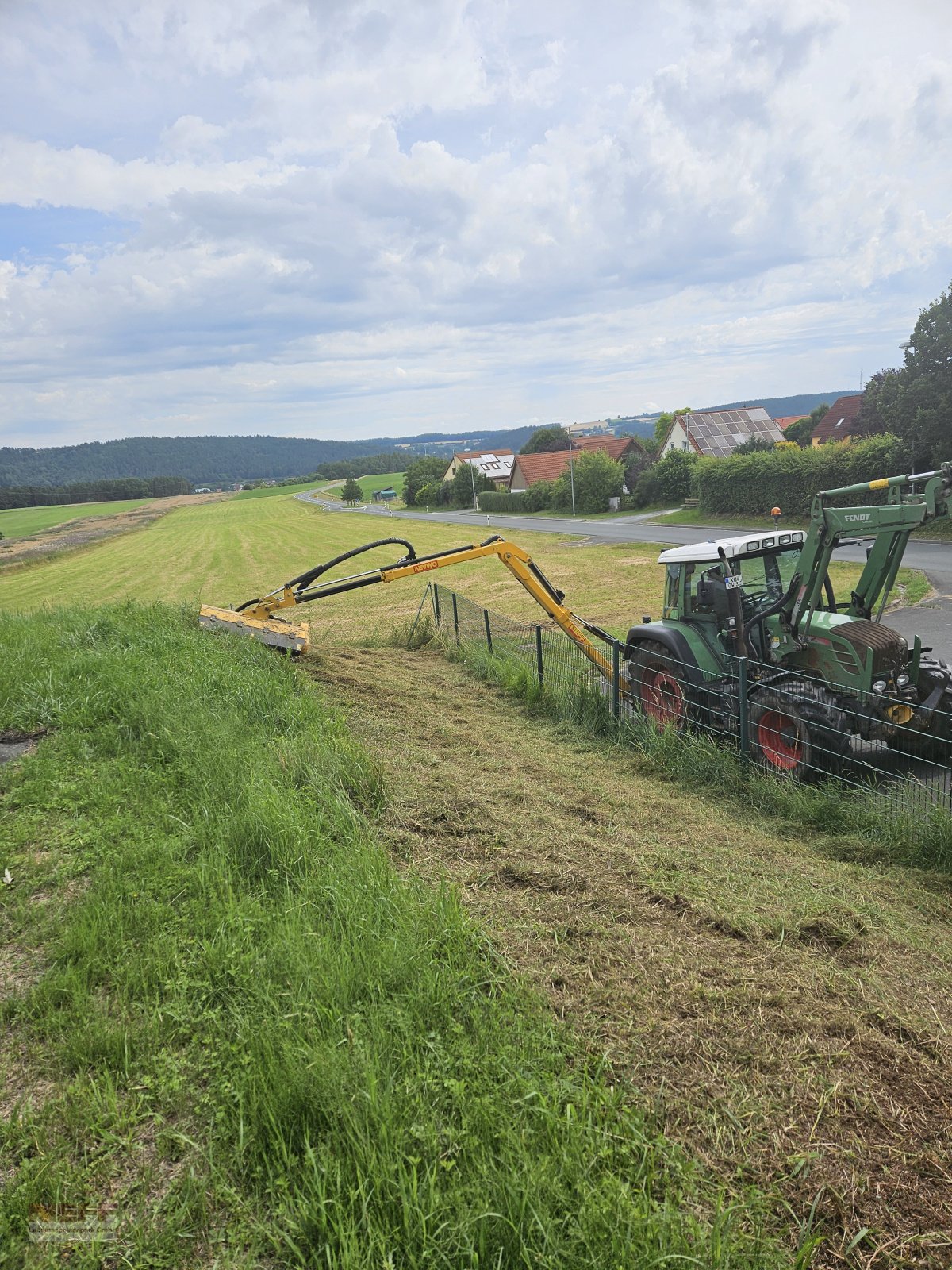 Mulchgerät & Häckselgerät des Typs Omarv Denno Profi T 750 hydraulischer Auslegemäher, Neumaschine in Neudrossenfeld (Bild 5)