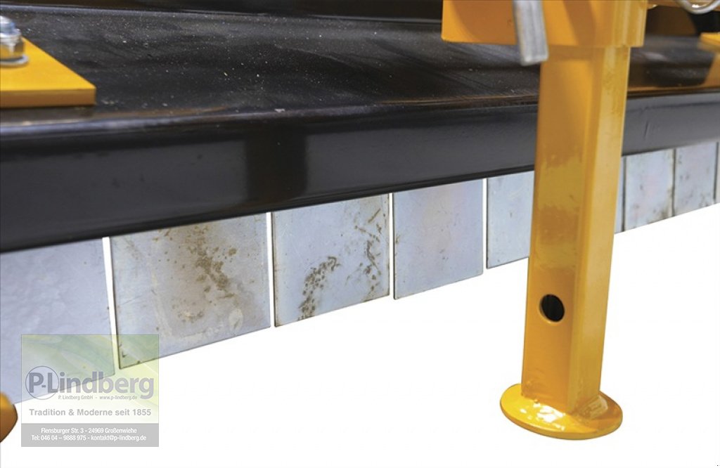 Mulchgerät & Häckselgerät от тип P.Lindberg GmbH AHEAD NBM105 Schlegelmulcher, Neumaschine в Großenwiehe (Снимка 4)