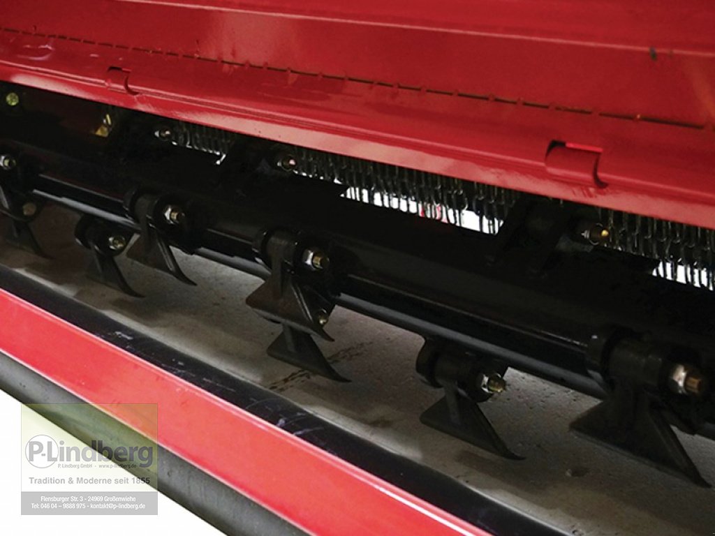 Mulchgerät & Häckselgerät del tipo P.Lindberg GmbH Böschungsmulcher AGF-140 kippbar Schlegelmulcher Hammerschlegel 12 Gelenkwelle, Neumaschine In Großenwiehe (Immagine 12)