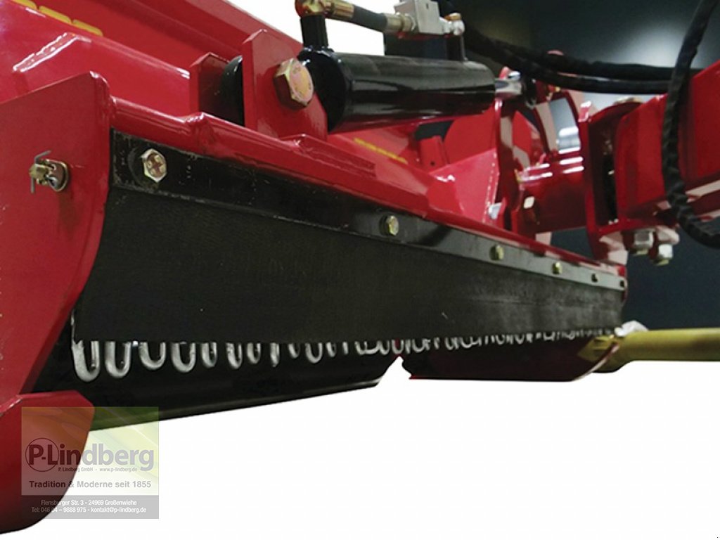 Mulchgerät & Häckselgerät del tipo P.Lindberg GmbH Böschungsmulcher AGF-140 kippbar Schlegelmulcher Hammerschlegel 12 Gelenkwelle, Neumaschine In Großenwiehe (Immagine 15)