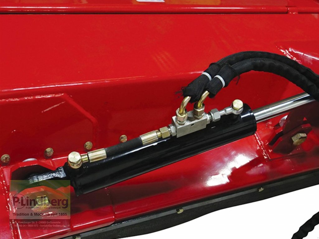Mulchgerät & Häckselgerät del tipo P.Lindberg GmbH Böschungsmulcher AGF-140 kippbar Schlegelmulcher Hammerschlegel 12 Gelenkwelle, Neumaschine In Großenwiehe (Immagine 16)