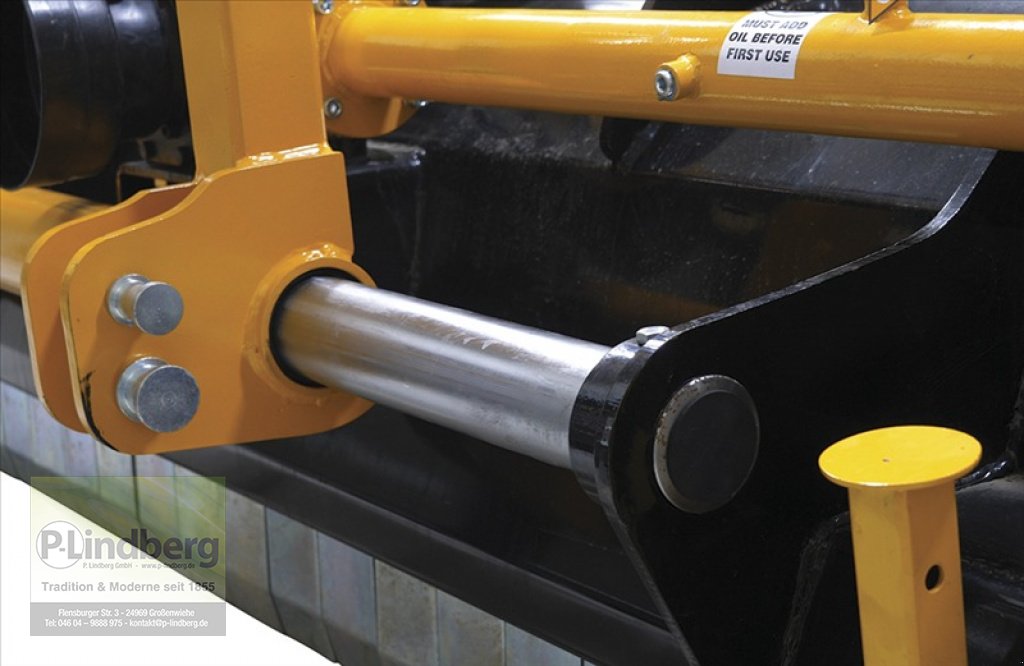 Mulchgerät & Häckselgerät Türe ait P.Lindberg GmbH Schlegelmulcher AHEAD KDK300 hydraulische Seitenverschiebung inkl. Gelenkwelle Hammerschlegel Kat. 2, Neumaschine içinde Großenwiehe (resim 13)