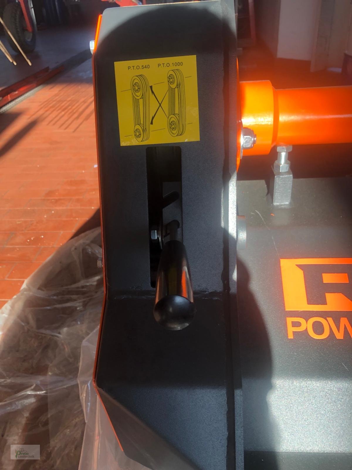 Mulchgerät & Häckselgerät Türe ait PreissTec Front- Heckmulcher Power 240, Neumaschine içinde Bad Kötzting (resim 4)