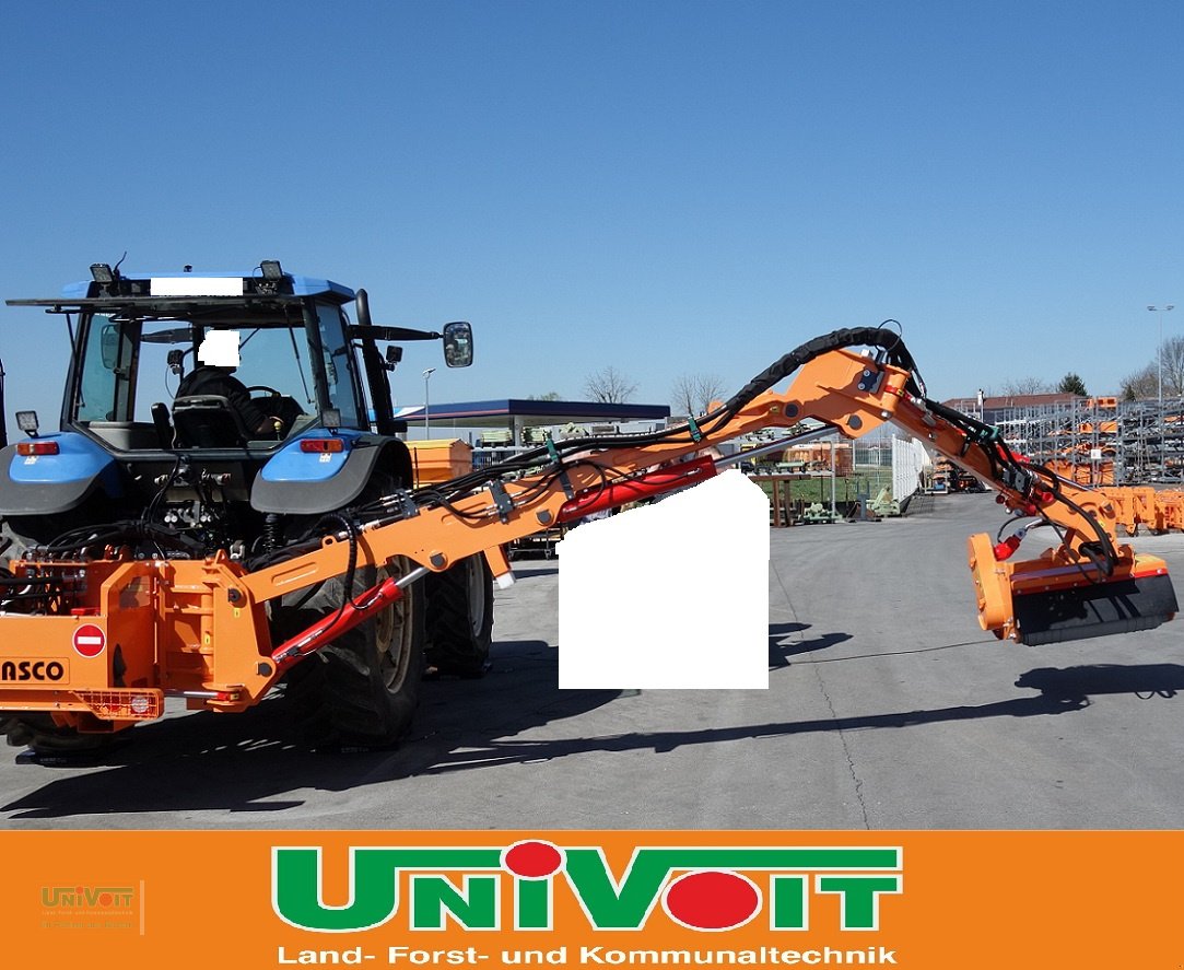 Mulchgerät & Häckselgerät des Typs Rasco Spectra 7000 Auslege - Böschungsmulcher, Neumaschine in Warmensteinach (Bild 9)