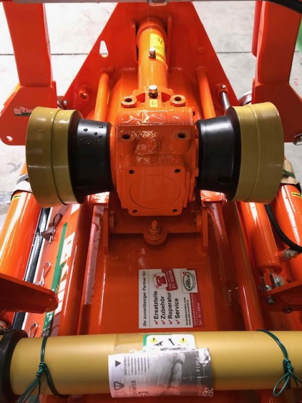 Mulchgerät & Häckselgerät του τύπου Rinieri TRUD Schlägelmulcher 165, Neumaschine σε Gerasdorf (Φωτογραφία 9)