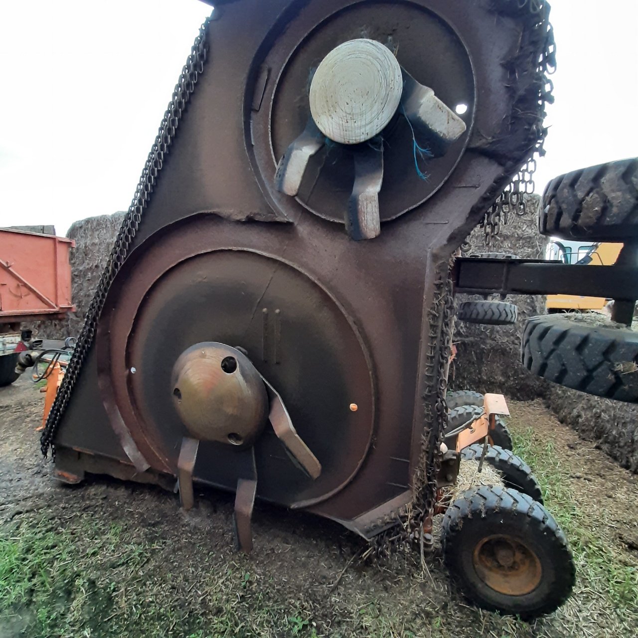 Mulchgerät & Häckselgerät des Typs Rousseau 620, Gebrauchtmaschine in PRÉFONTAINES (Bild 6)