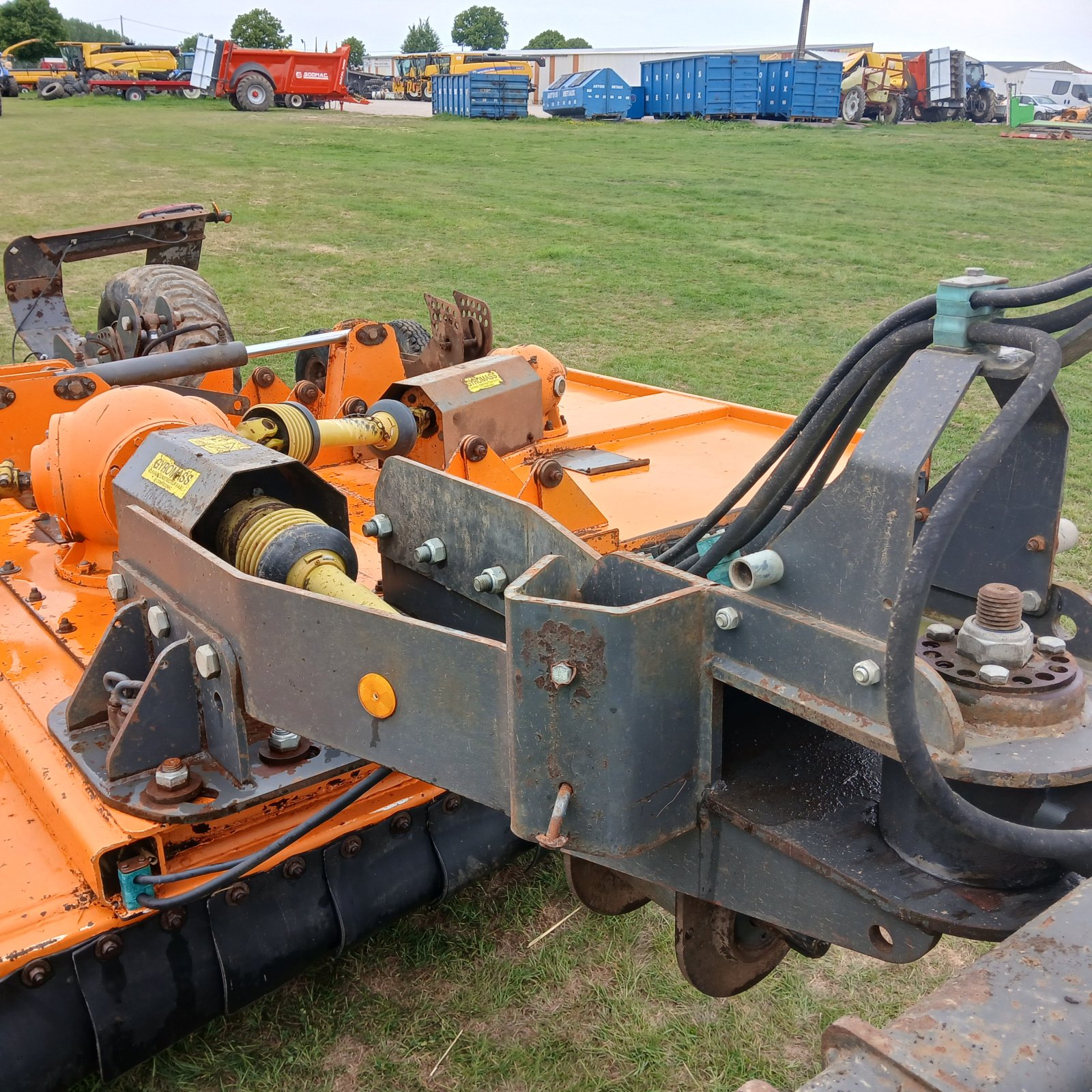 Mulchgerät & Häckselgerät des Typs Sonstige 5M, Gebrauchtmaschine in HERLIN LE SEC (Bild 4)