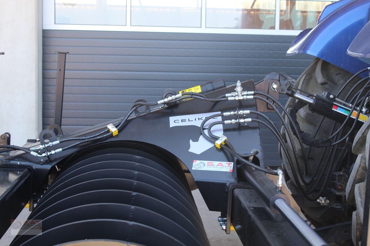 Mulchgerät & Häckselgerät des Typs Sonstige Celikel Silowalze Blackout 3000 + Seitenverdicht, Neumaschine in Eberschwang (Bild 14)