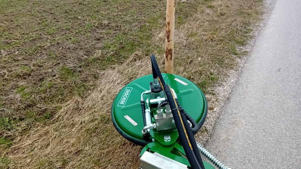 Mulchgerät & Häckselgerät van het type Sonstige Geo Disk 650 Zaunmäher, Neumaschine in NATTERNBACH (Foto 15)