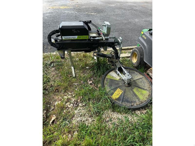 Mulchgerät & Häckselgerät des Typs Sonstige GREENTEC, Gebrauchtmaschine in BRAY en Val (Bild 1)