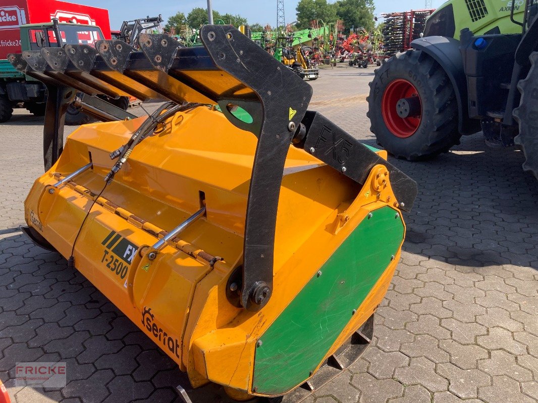 Mulchgerät & Häckselgerät del tipo Sonstige Serrat FX-5 T-2500 Forstmulcher, Gebrauchtmaschine In Bockel - Gyhum (Immagine 9)