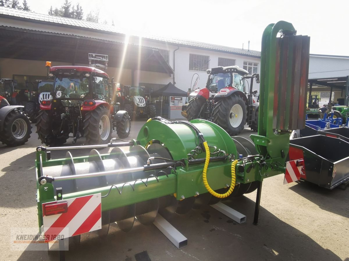 Mulchgerät & Häckselgerät des Typs Sonstige Silowalze 300, Neumaschine in Altenfelden (Bild 4)