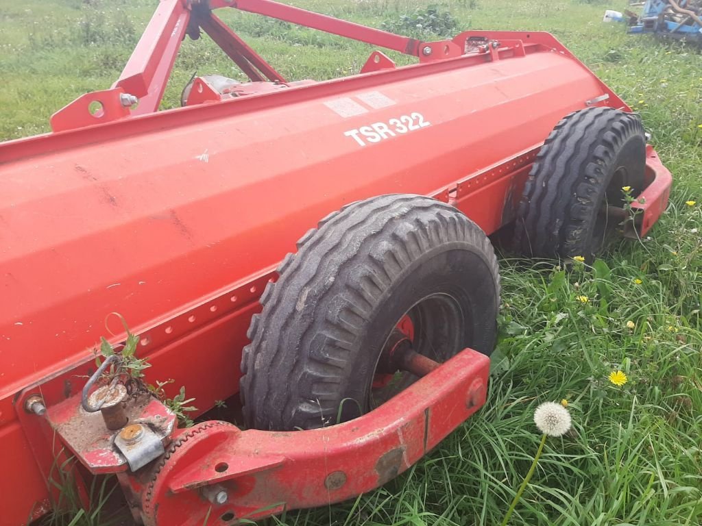 Mulchgerät & Häckselgerät van het type Sonstige TSR 322, Gebrauchtmaschine in SAINT-HILAIRE-EN-PUISEAUX (Foto 7)