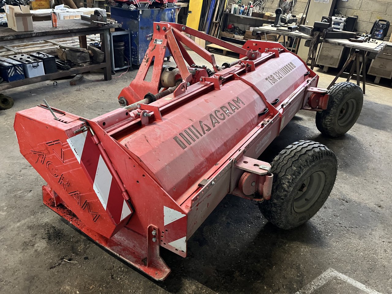 Mulchgerät & Häckselgerät tip Sonstige TSR321, Gebrauchtmaschine in VERT TOULON (Poză 3)