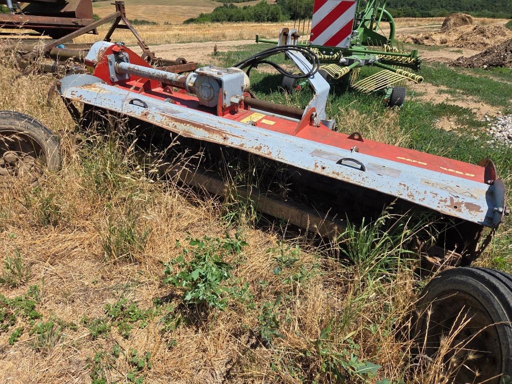 Mulchgerät & Häckselgerät от тип Suire 280, Gebrauchtmaschine в ST MARTIN EN HAUT (Снимка 2)