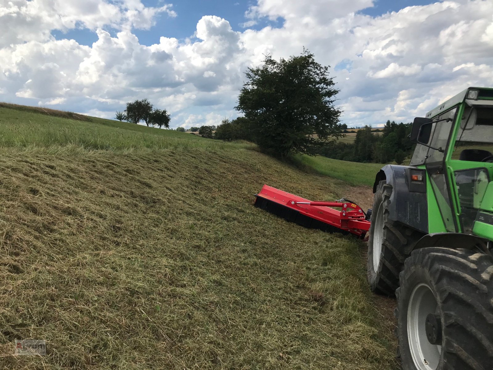 Mulchgerät & Häckselgerät van het type Tehnos MB 220 R LW Profi, Neumaschine in Riedhausen (Foto 11)