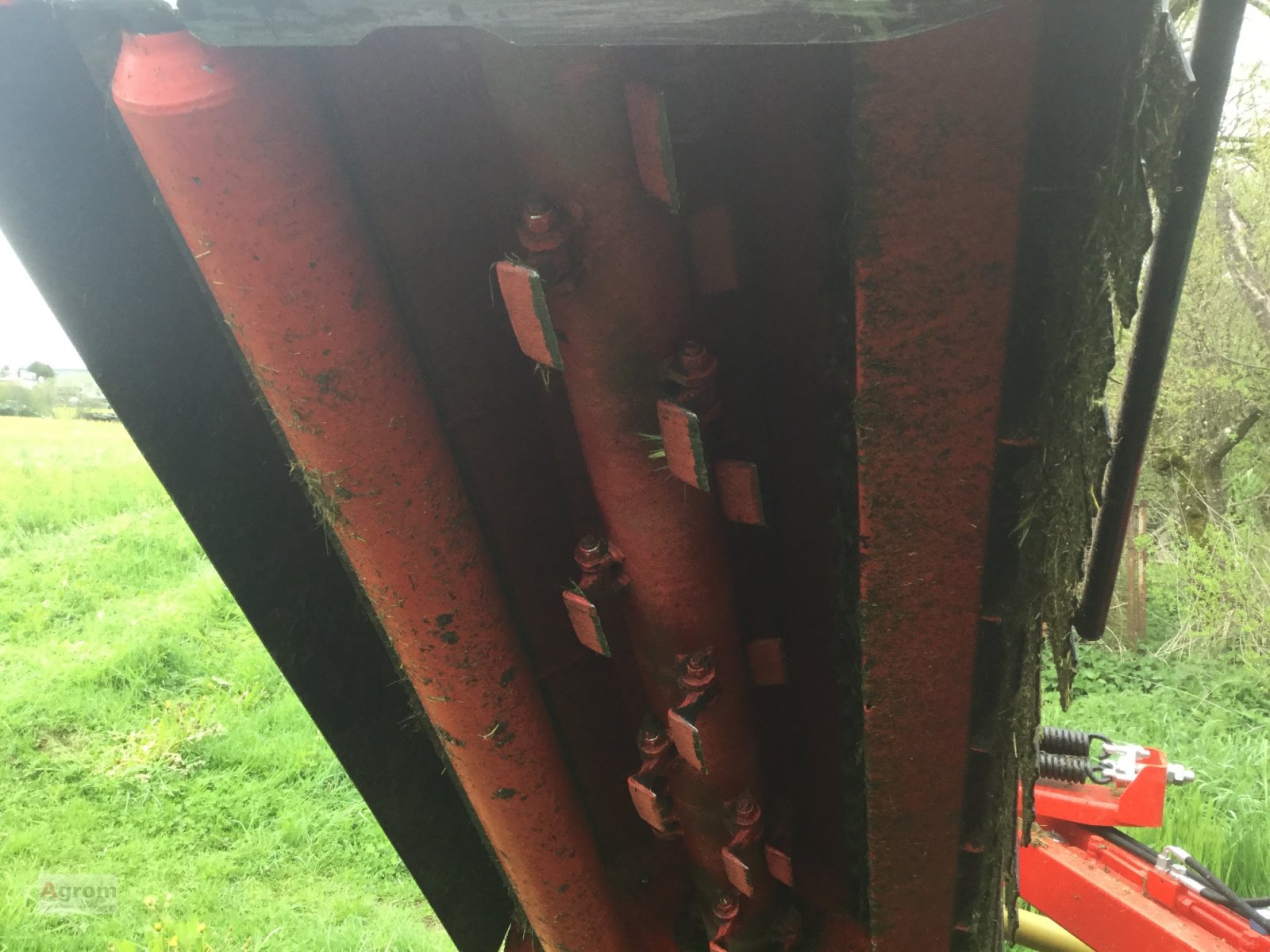 Mulchgerät & Häckselgerät van het type Tehnos MB 220 R LW Profi, Neumaschine in Riedhausen (Foto 13)