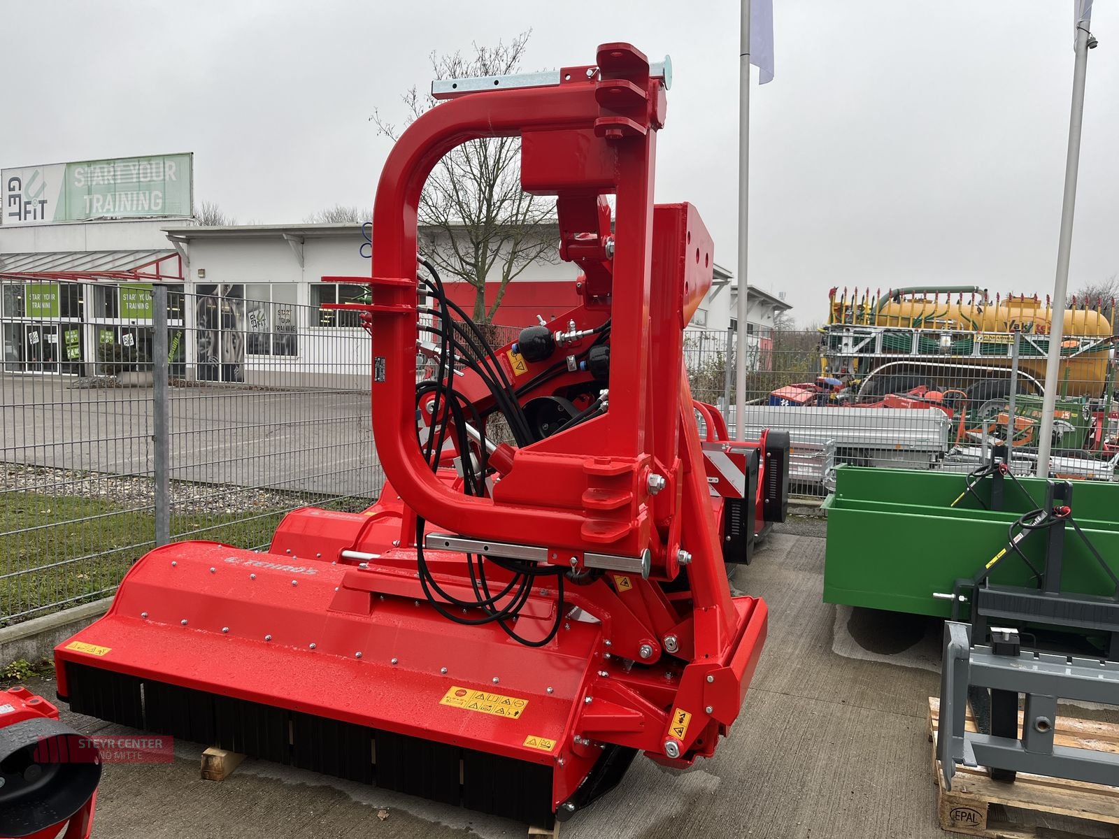 Mulchgerät & Häckselgerät des Typs Tehnos Schwenk-Seitenmulcher MBP 200 LW, Neumaschine in St. Pölten (Bild 2)