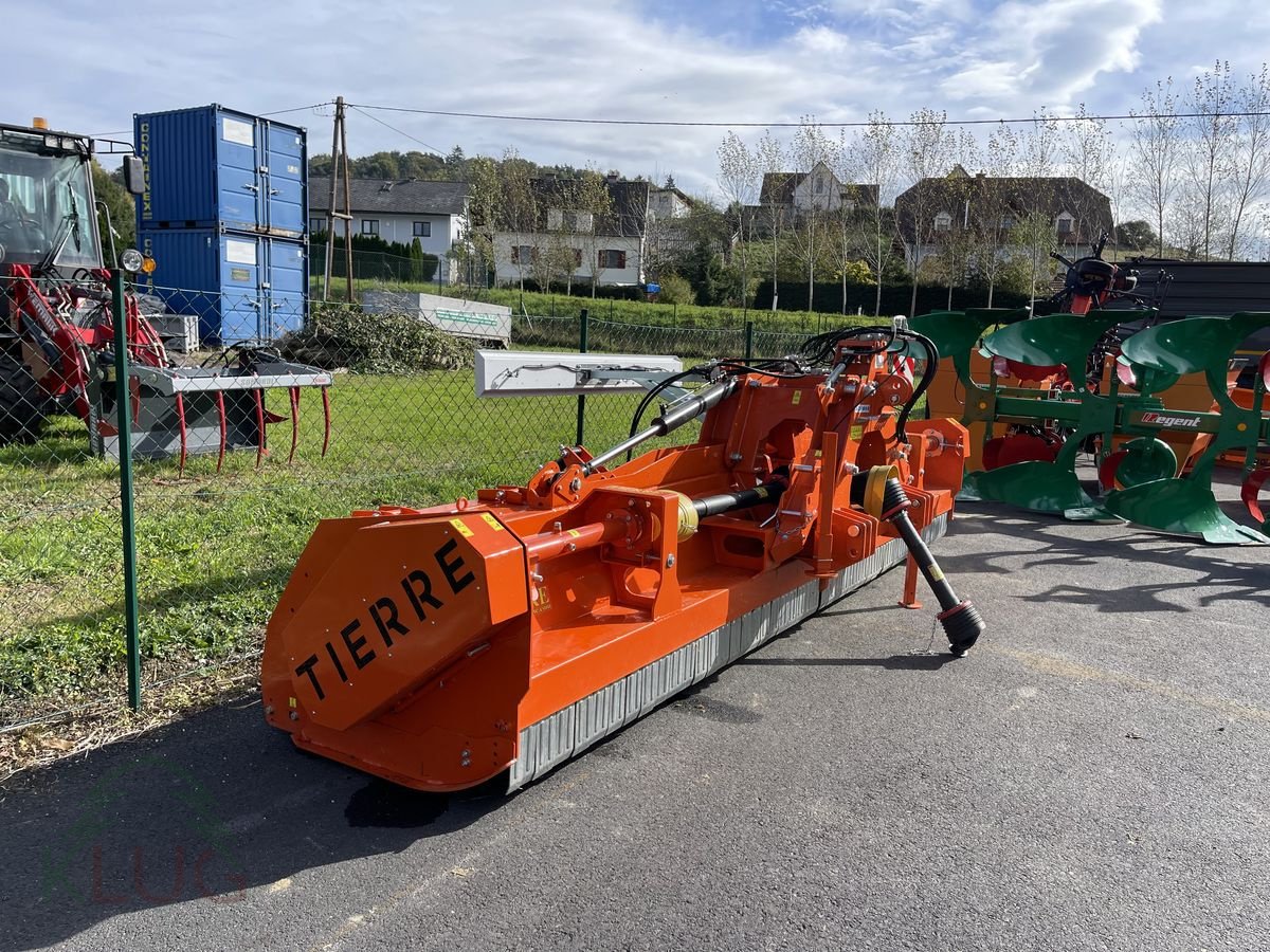 Mulchgerät & Häckselgerät des Typs Tierre FALCON 500, Neumaschine in Pirching am Traubenberg (Bild 31)