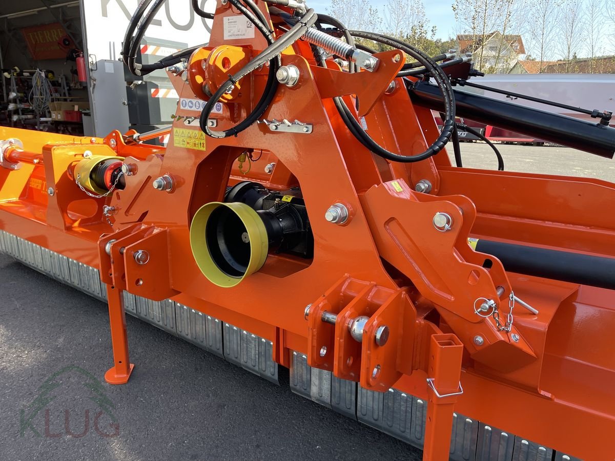 Mulchgerät & Häckselgerät des Typs Tierre FALCON 500, Neumaschine in Pirching am Traubenberg (Bild 5)