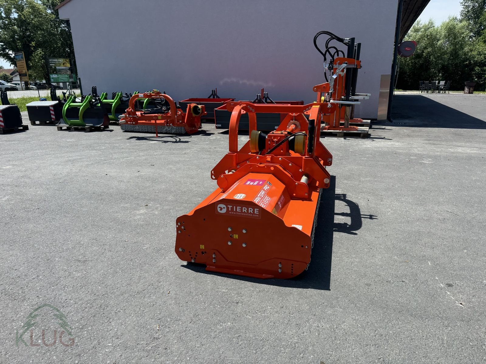 Mulchgerät & Häckselgerät des Typs Tierre Pantera PRO Revers 300, Neumaschine in Pirching am Traubenberg (Bild 11)