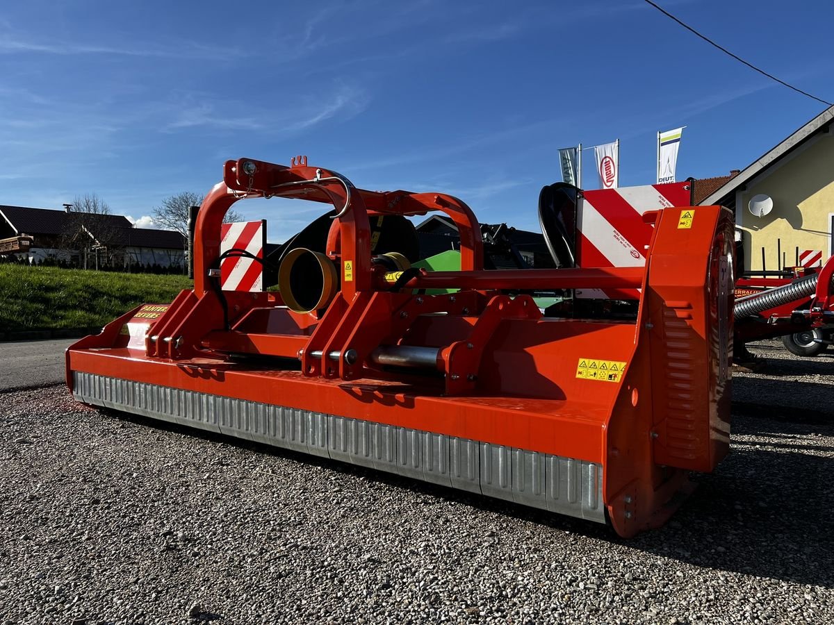 Mulchgerät & Häckselgerät des Typs Tierre Pantera Revers 280, Neumaschine in Pischelsdorf (Bild 2)