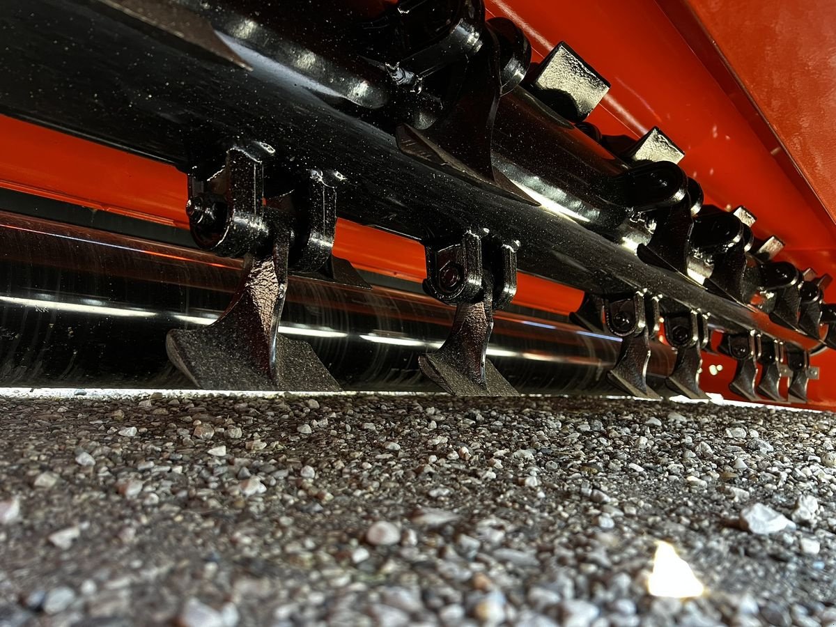 Mulchgerät & Häckselgerät des Typs Tierre Pantera Revers 280, Neumaschine in Pischelsdorf (Bild 4)