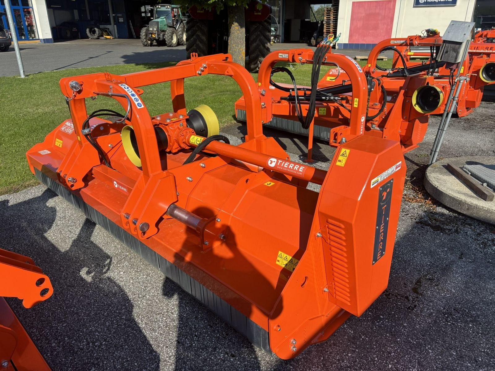 Mulchgerät & Häckselgerät des Typs Tierre Pantera Revers 300, Neumaschine in Göpfritz (Bild 3)