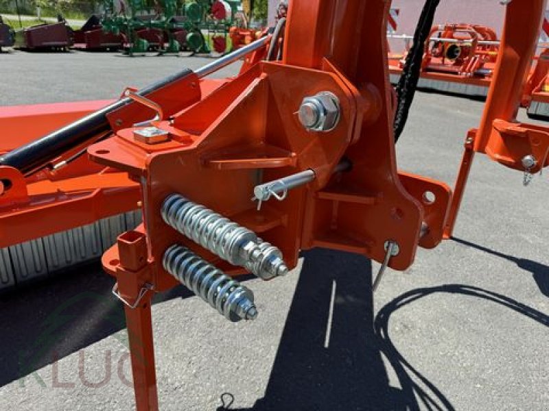 Mulchgerät & Häckselgerät del tipo Tierre TCL Master 250, Neumaschine In Pirching am Traubenberg (Immagine 23)