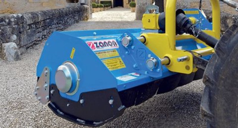 Mulchgerät & Häckselgerät des Typs Zanon TFL-S 130 - leichte Ausführung, Neumaschine in NATTERNBACH (Bild 2)