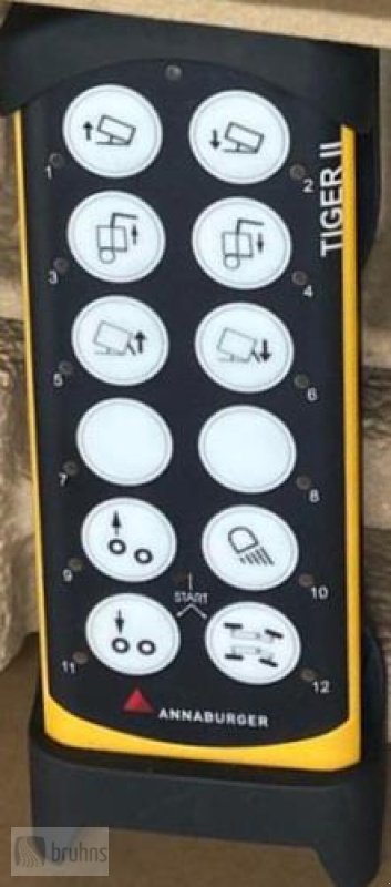 Muldenkipper of the type Annaburger Sattelmulde TS 30A.14 opt. mit Dollyachse, Neumaschine in Karstädt (Picture 16)