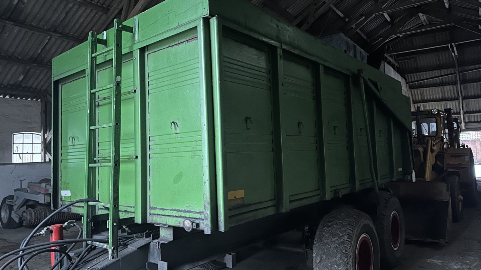 Muldenkipper tip Belarus 12 T. med bogie og fransk bagsmæk, Gebrauchtmaschine in øster ulslev (Poză 3)