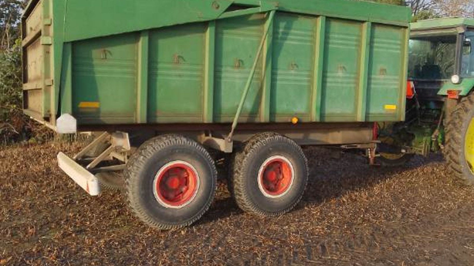 Muldenkipper tip Belarus 12 T. med bogie og fransk bagsmæk, Gebrauchtmaschine in øster ulslev (Poză 2)
